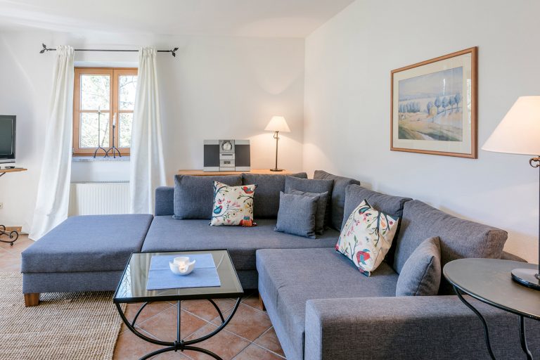 Zweiraum Appartement Sofa Raumansicht Relais Chalet Wilhelmy