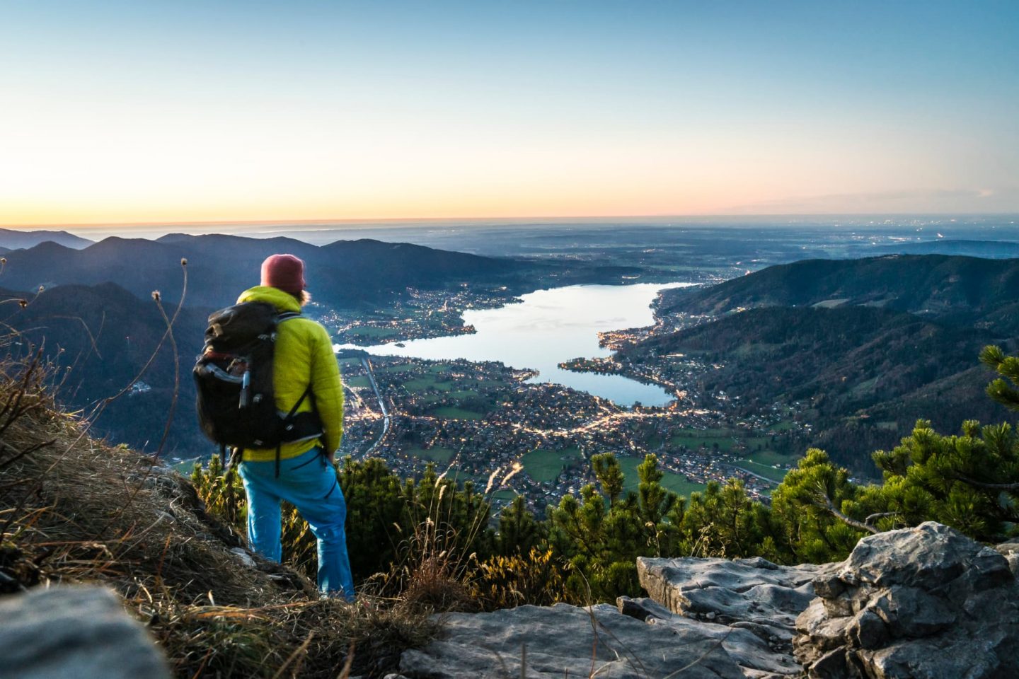 Blick über die Landschaftsidylle des Tegernseer Tales Relais Chalet Wilhelmy am Tegernsee