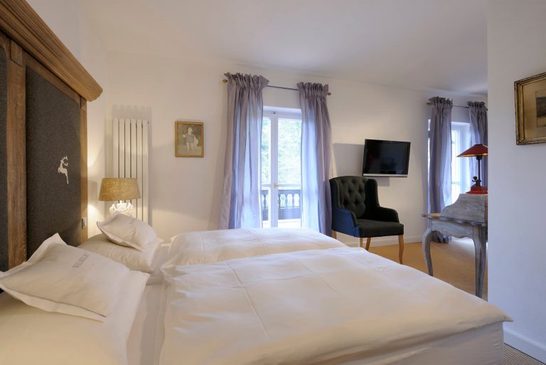 Junior Suite Relais Chalet Wilhelmy Gesamtansicht seitlich