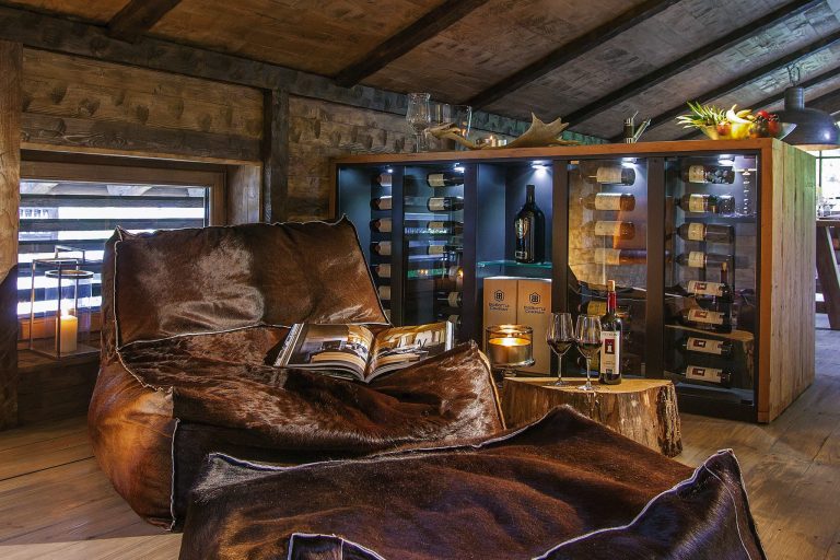 Wohnraum Alm Chalet Suite Sessel Relais Chalet Wilhelmy